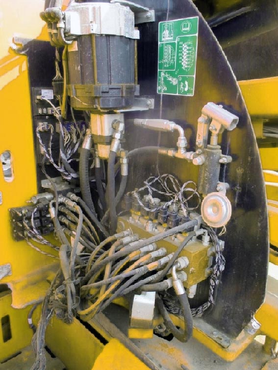 Airo A15JE отсек с гидравликой